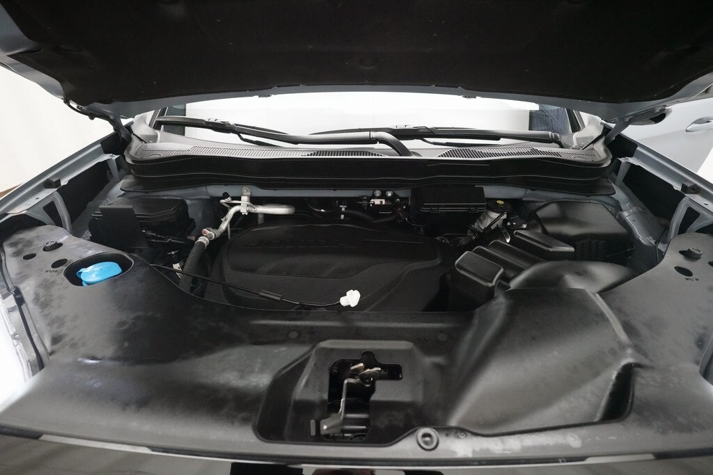 2022 Honda Ridgeline Black Edition photo 3