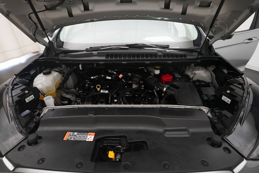 2023 Ford Edge SEL photo 3