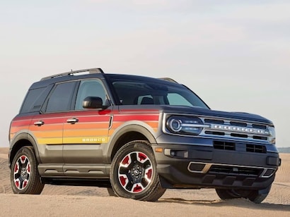 2024 Bronco ®: A Modern Off-Road Legend with a Heritage to Suit thumbnail
