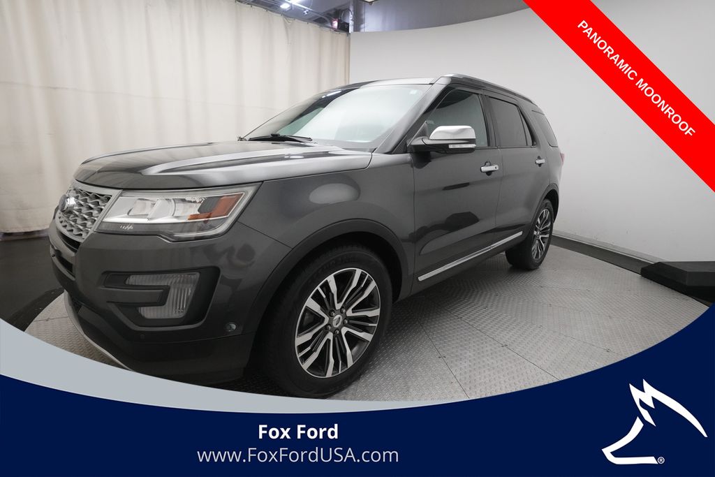 2017 Ford Explorer Platinum 4WD's photo