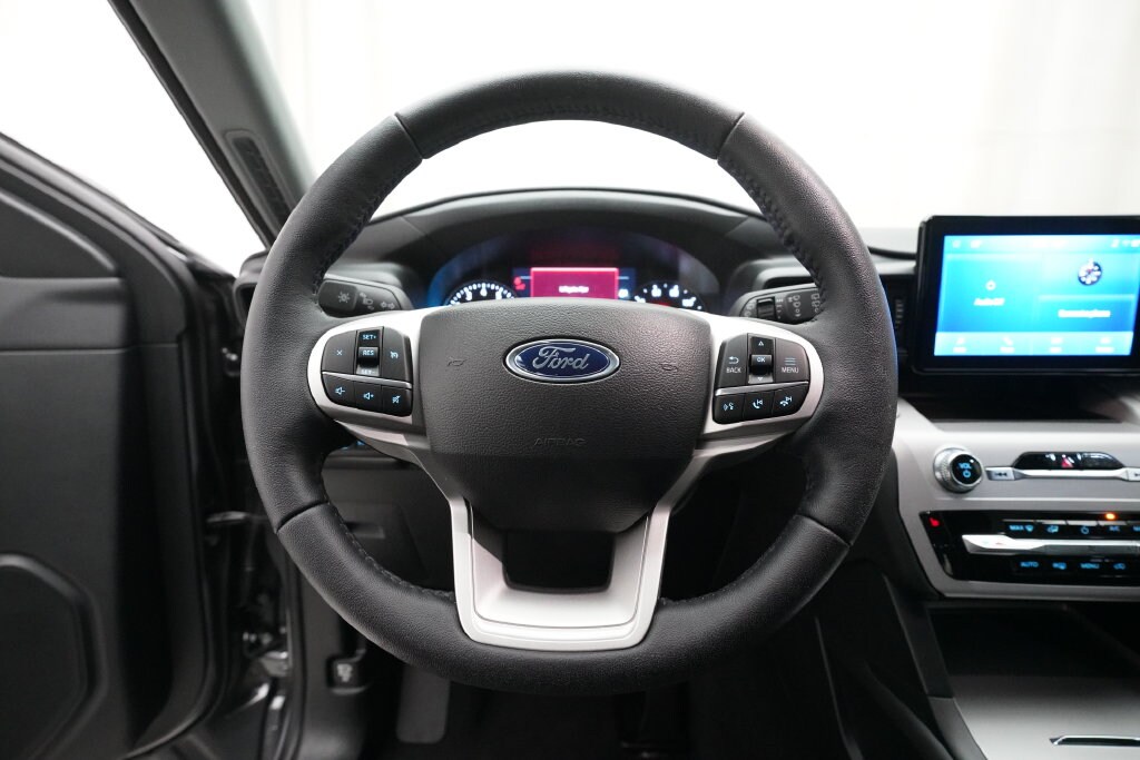 Used 2024 Ford Explorer XLT SUV