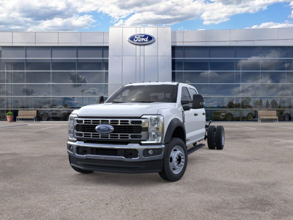 New 2026 Ford F-550SD XL 4D Crew Cab/Chassis