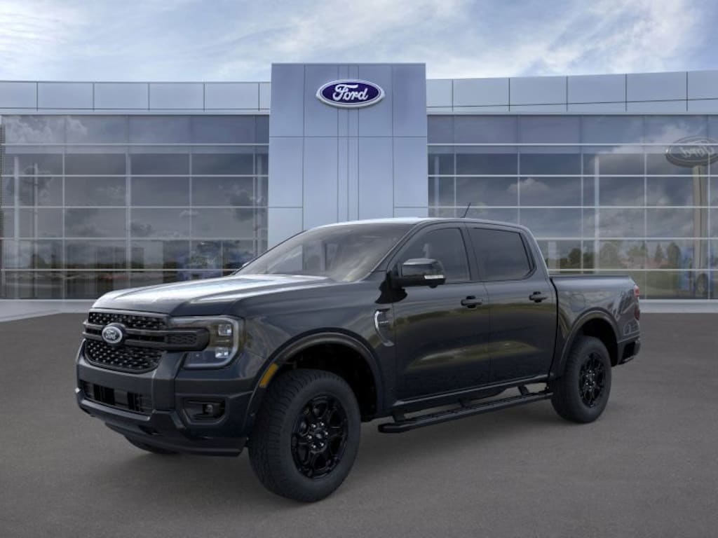 New 2025 Ford Ranger Lariat 4D Crew Cab