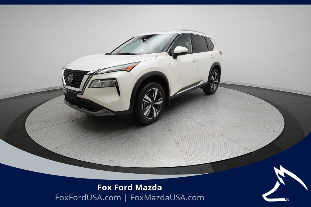 2023 Nissan Rogue SL's photo