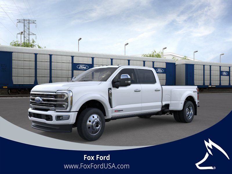 2026 Ford F-450 Platinum 4x4 Crew Cab 8' Box DRW's photo