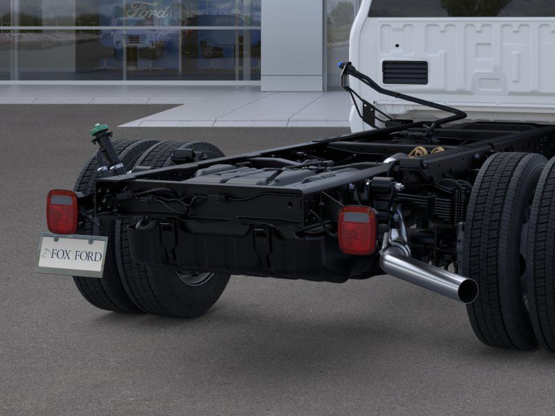 2025 Ford F-550 Super Duty Chassis Cab XL - Photo 21