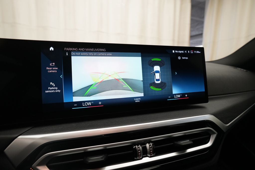 2024 BMW 3 Series 330i - Photo 19
