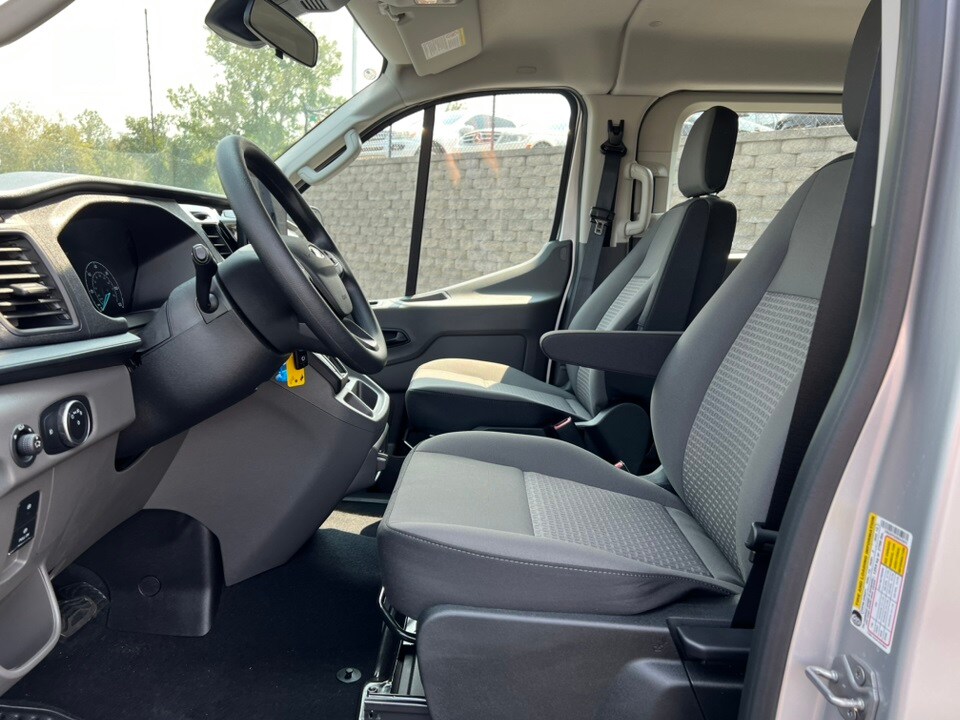 2025 Ford Transit photo 4