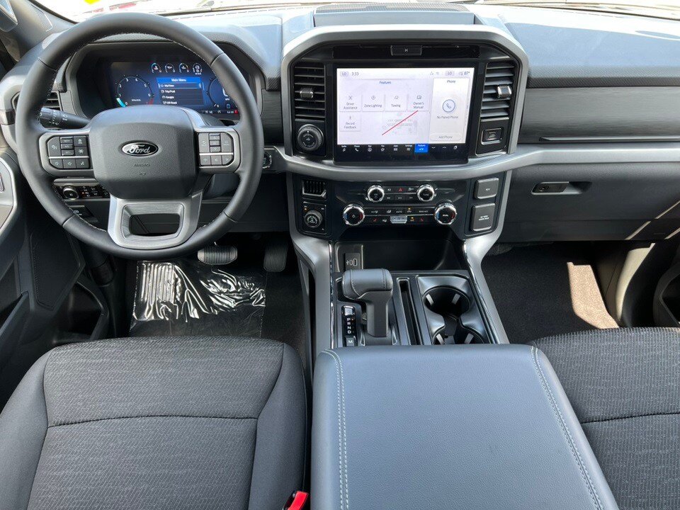 2025 Ford F-150 XLT photo 3