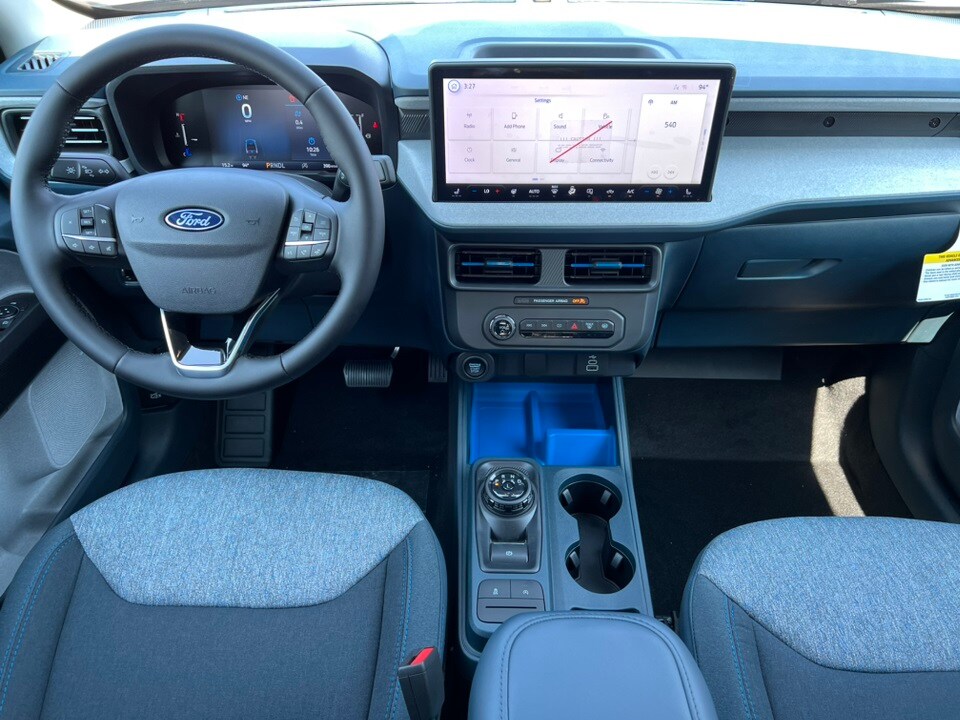2025 Ford Maverick XLT photo 3