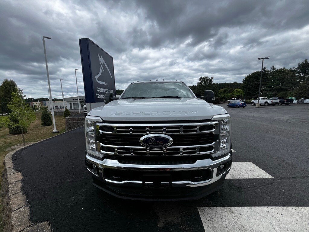 2024 Ford F-450 XL photo 2