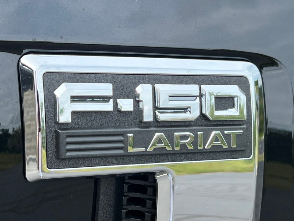 2025 Ford F-150 Lariat photo 2