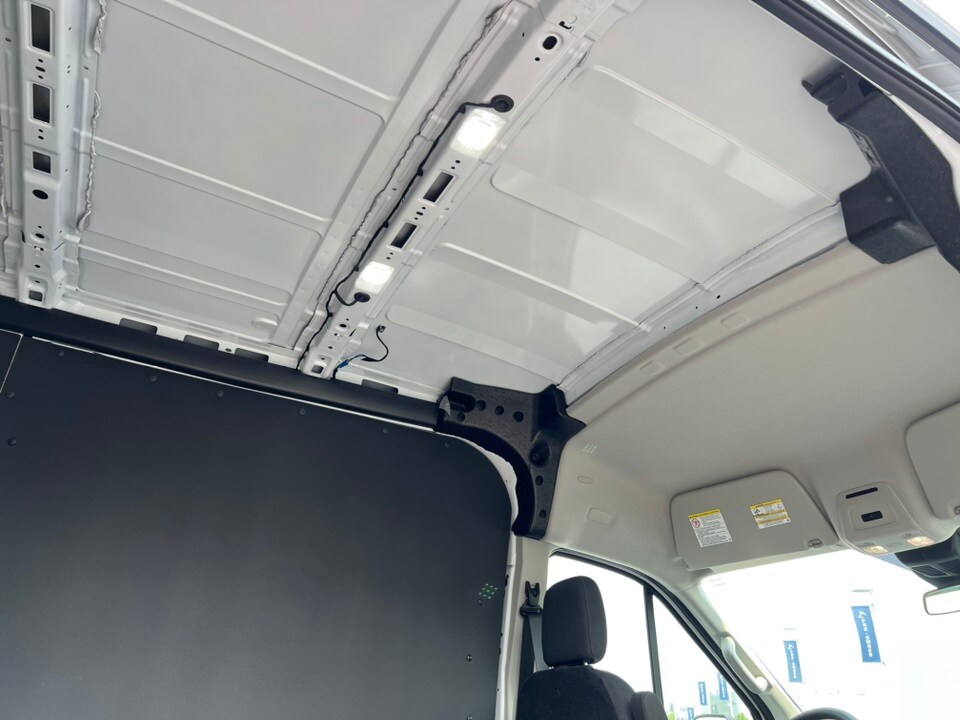 2024 Ford Transit photo 4