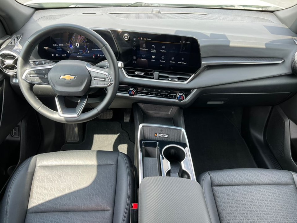 Used 2025 Chevrolet Equinox LT SUV