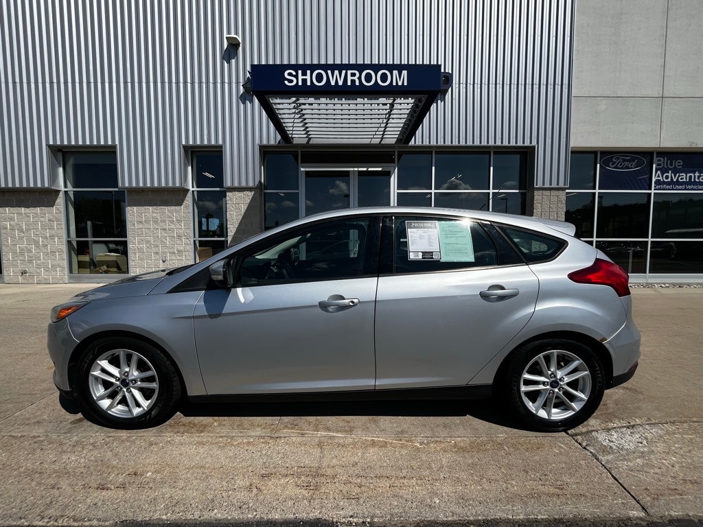 Used 2015 Ford Focus SE with VIN 1FADP3K22FL325310 for sale in Traverse City, MI