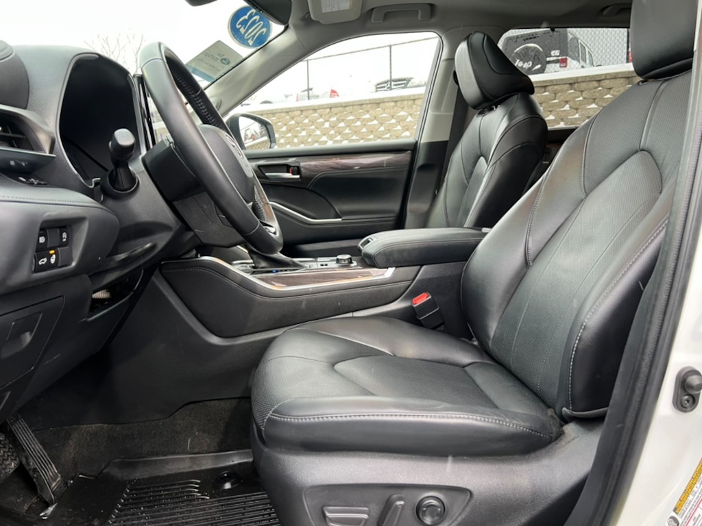 Certified 2023 Toyota Highlander Limited SUV