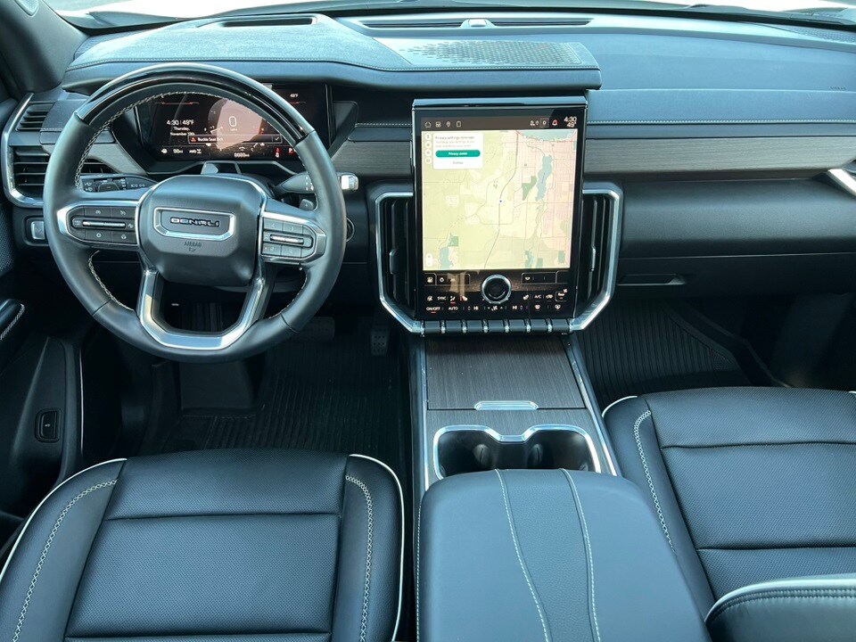 2024 Gmc Acadia Denali photo 2