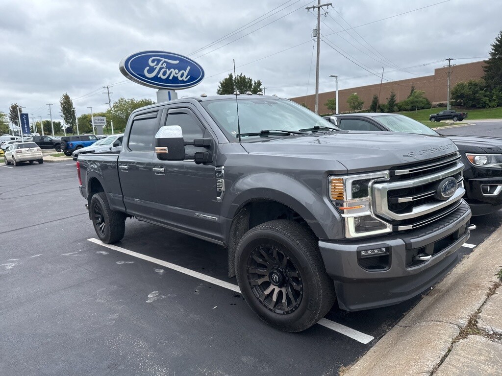 2022 Ford F-350 Platinum photo 3