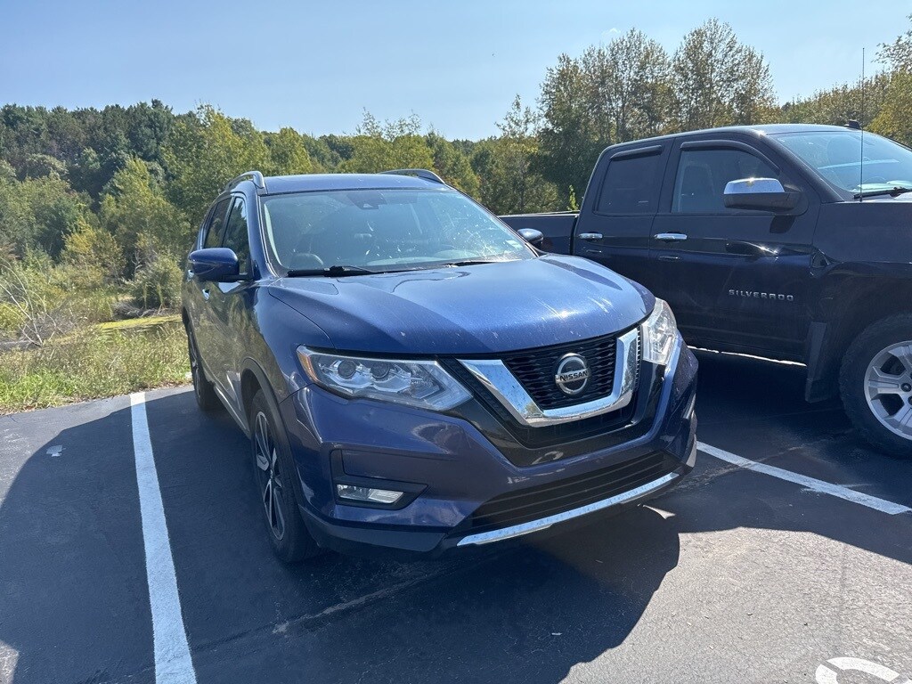 2020 Nissan Rogue SL photo 3