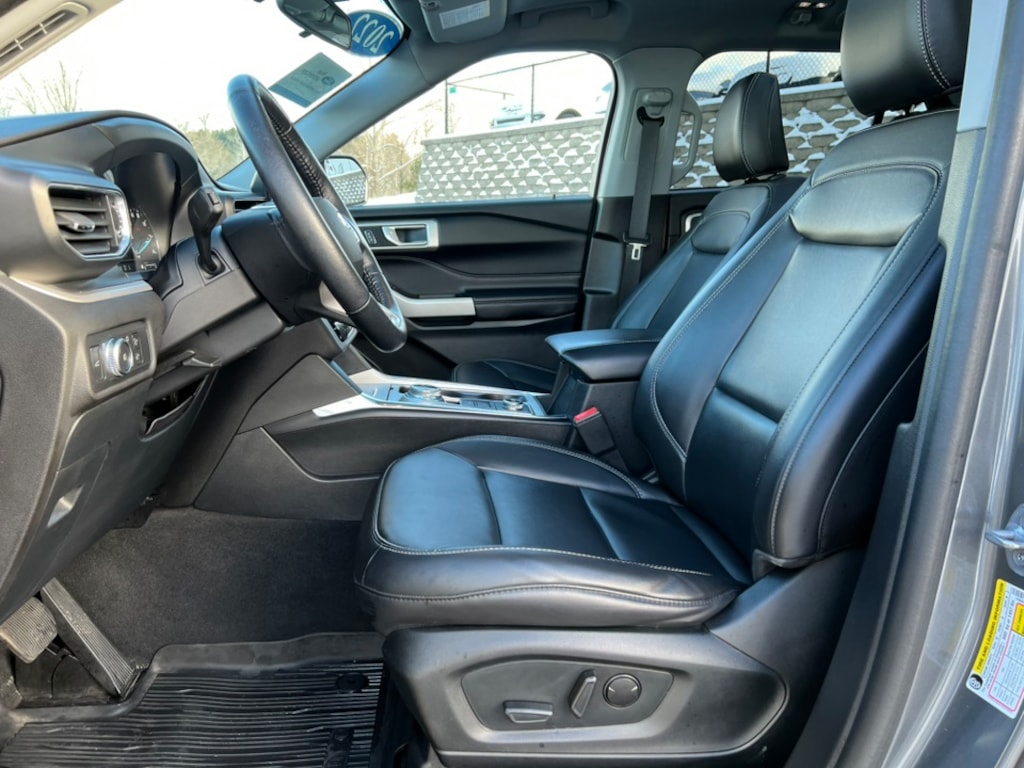 Certified 2022 Ford Explorer XLT SUV