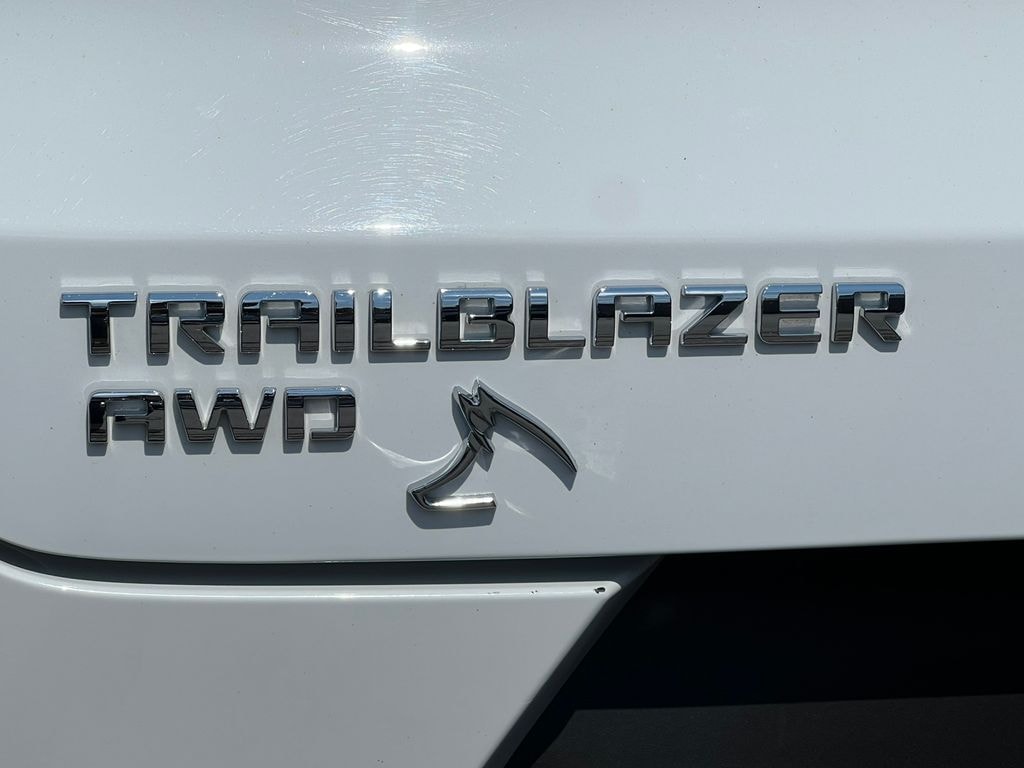 Used 2025 Chevrolet Trailblazer LT SUV