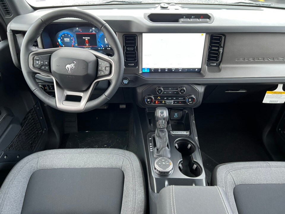2025 Ford Bronco Big Bend photo 3