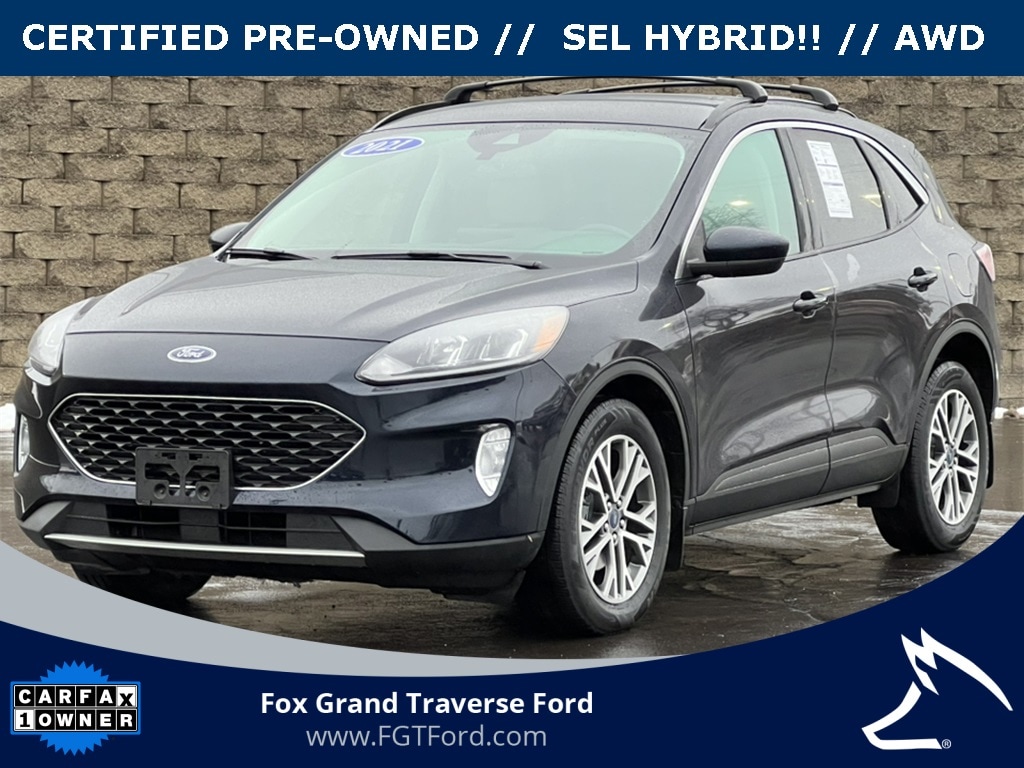 2021 Ford Escape SEL's photo