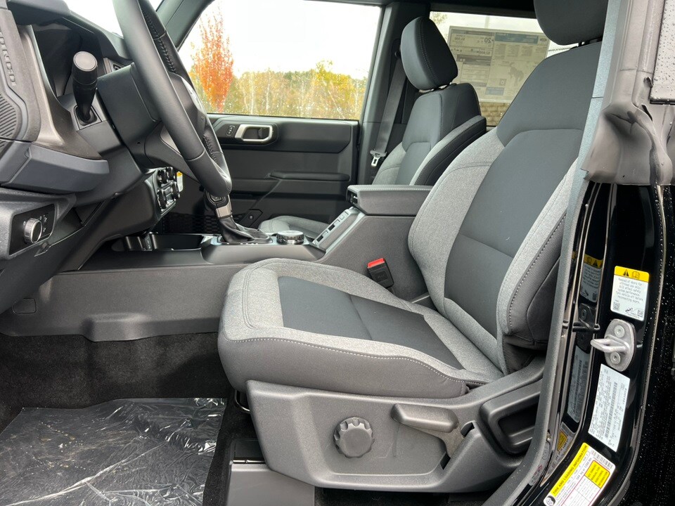 2025 Ford Bronco Big Bend photo 4