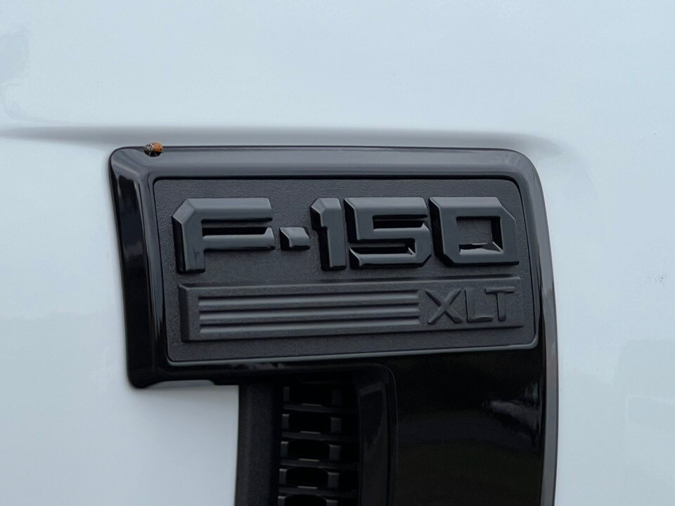 2025 Ford F-150 XLT photo 2