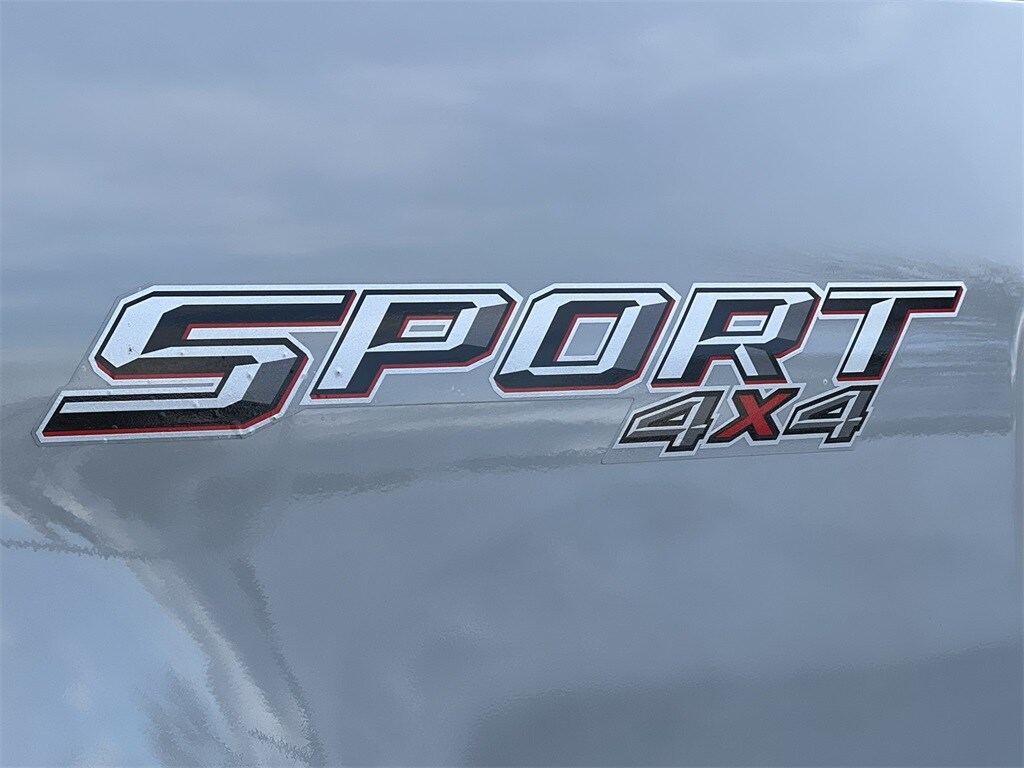 2023 Ford F-150 XLT photo 2