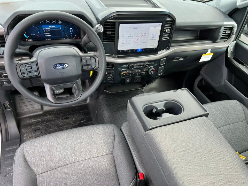 2025 Ford F-150 XL photo 3