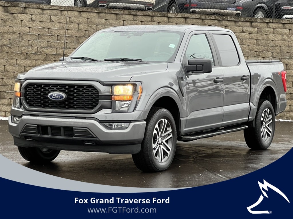 2023 Ford F-150 XL's photo