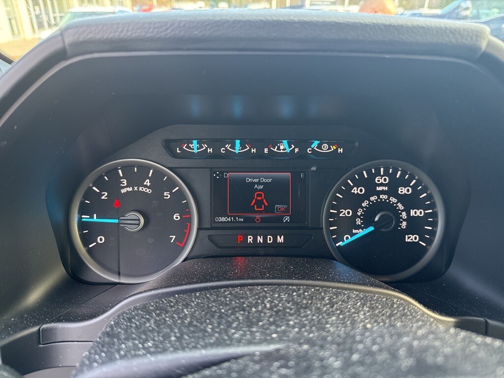 2019 Ford F-150 XLT photo 2