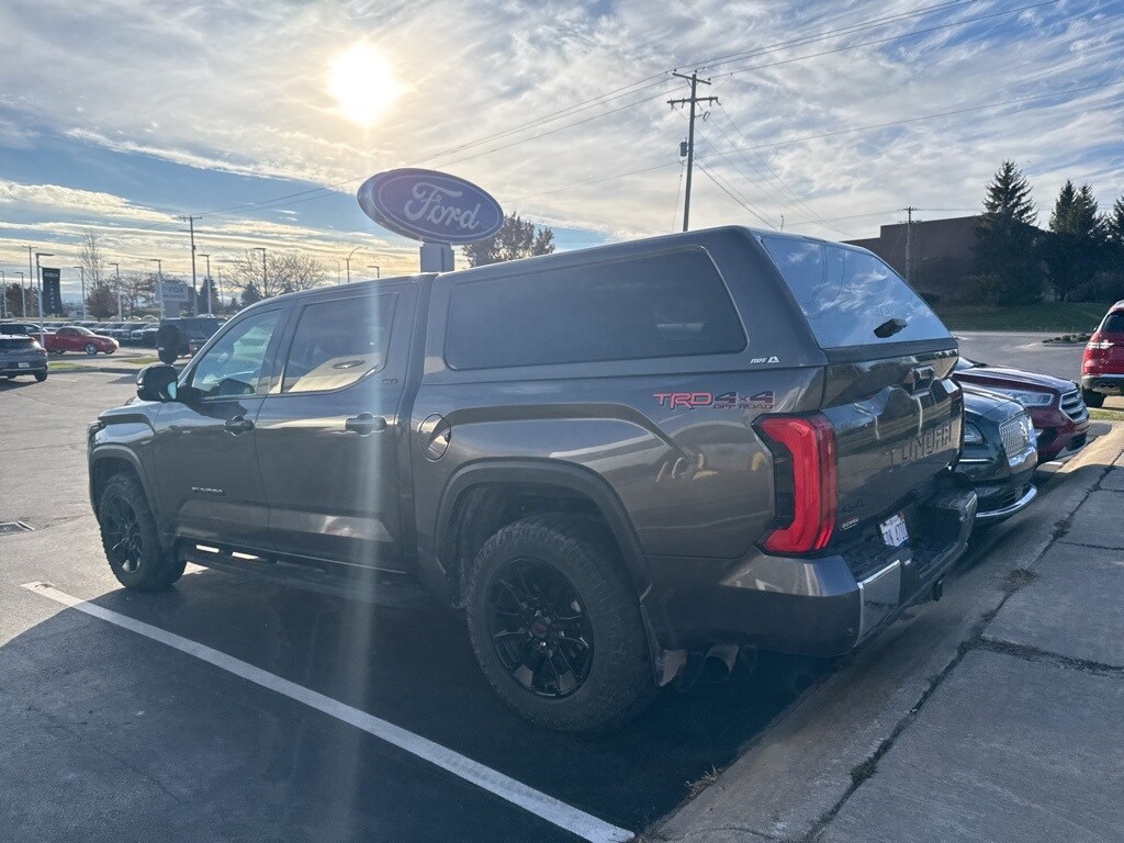 2023 Toyota Tundra SR5 CrewMax photo 4