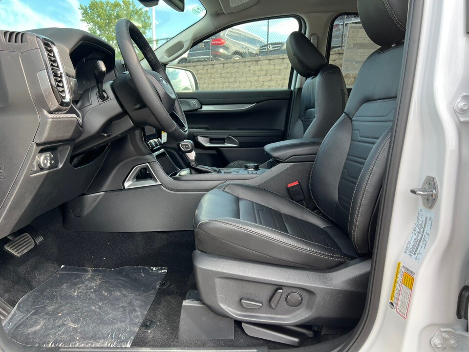 2025 Ford Ranger Lariat photo 3
