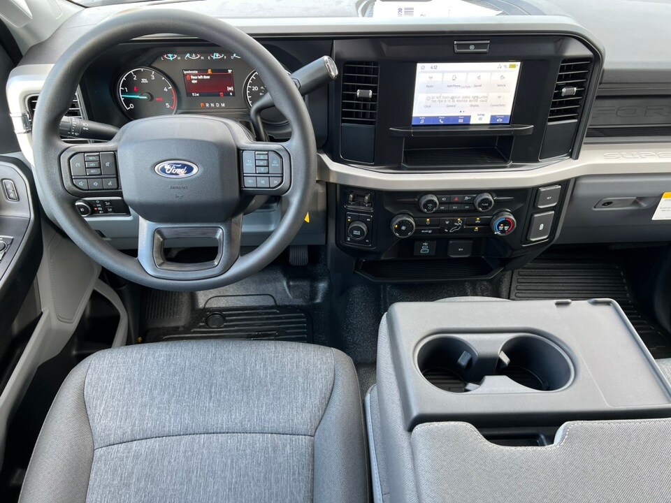 2026 Ford F-250 photo 3