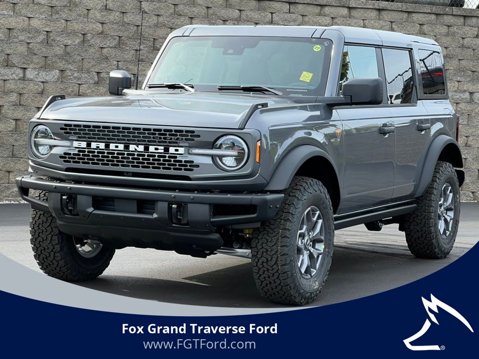 2025 Ford Bronco SUV 