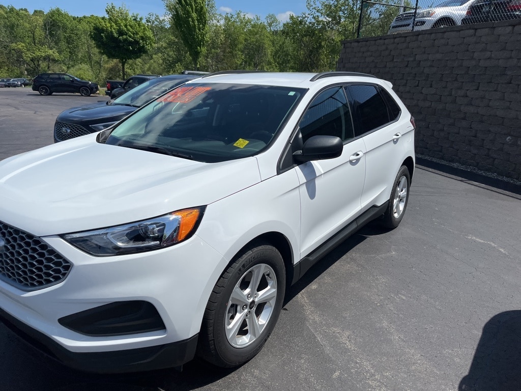 Used 2024 Ford Edge SE with VIN 2FMPK4G93RBA16687 for sale in Traverse City, MI