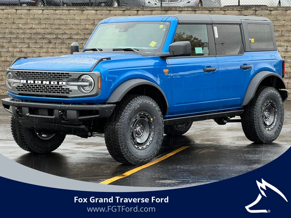 2025 Ford Bronco SUV 