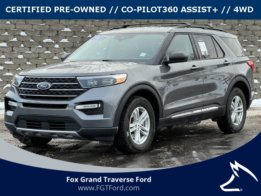2023 Ford Explorer XLT's photo