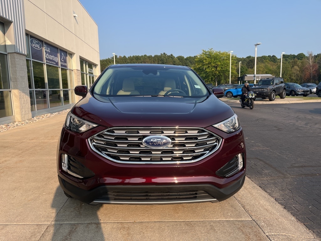 Used 2022 Ford Edge SEL with VIN 2FMPK4J90NBA87297 for sale in Traverse City, MI