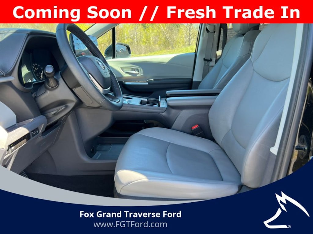 Used 2023 Toyota Sienna XLE Van Passenger Van