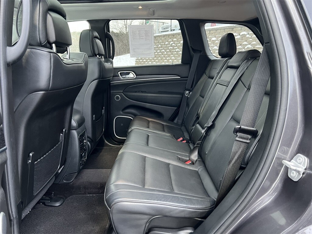 2018 Jeep Grand Cherokee Summit photo 3