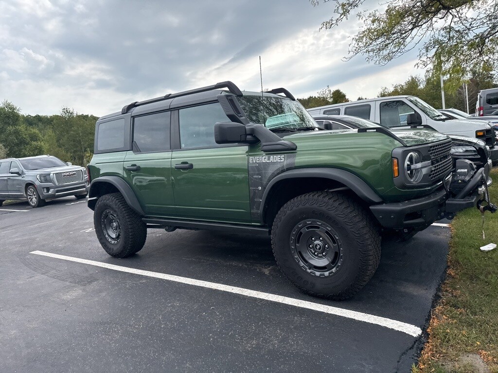2023 Ford Bronco Everglades photo 3