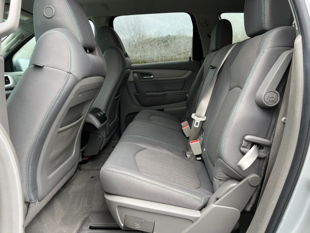 Used 2017 Chevrolet Traverse LS SUV