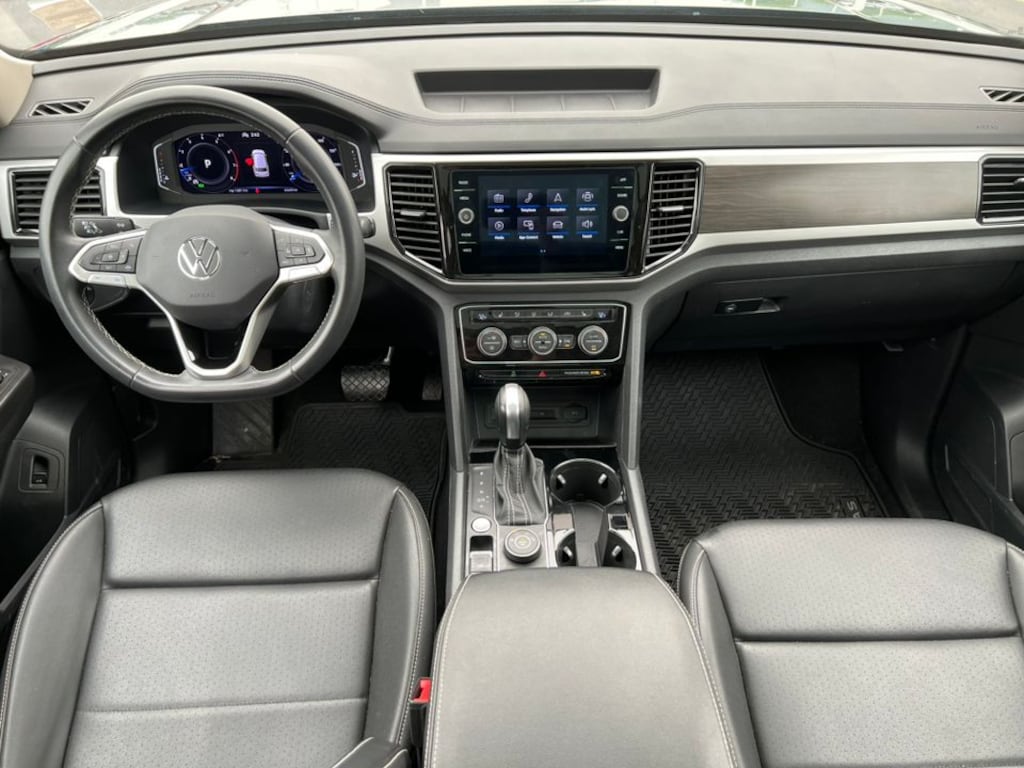 Used 2023 Volkswagen Atlas 3.6L V6 SE w/Technology SUV