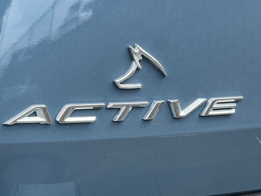 Used 2025 Ford Explorer Active SUV