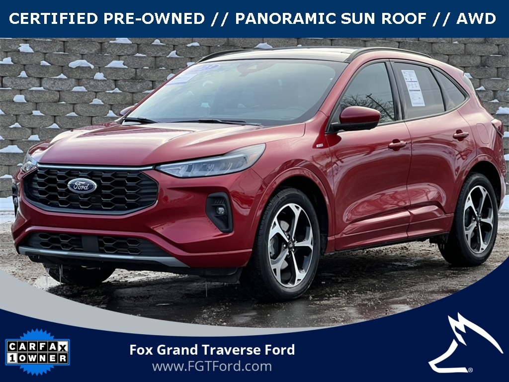 2023 Ford Escape ST-Line Select's photo