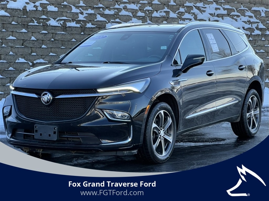 2022 Buick Enclave Essence's photo