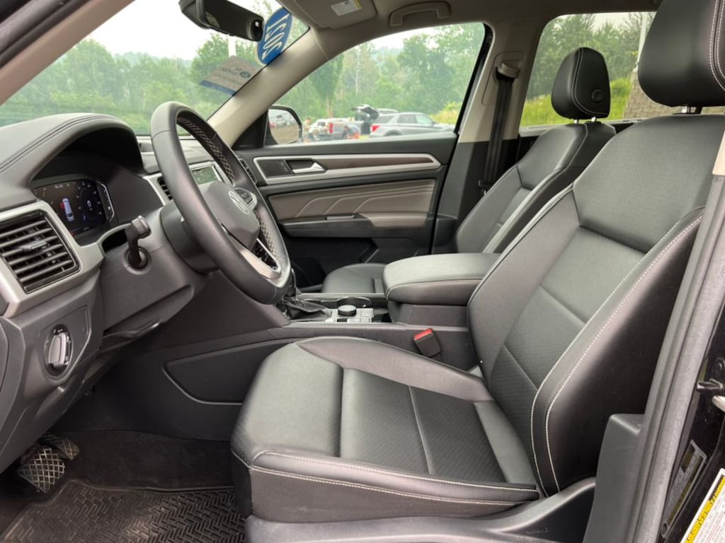 Used 2023 Volkswagen Atlas 3.6L V6 SE w/Technology SUV